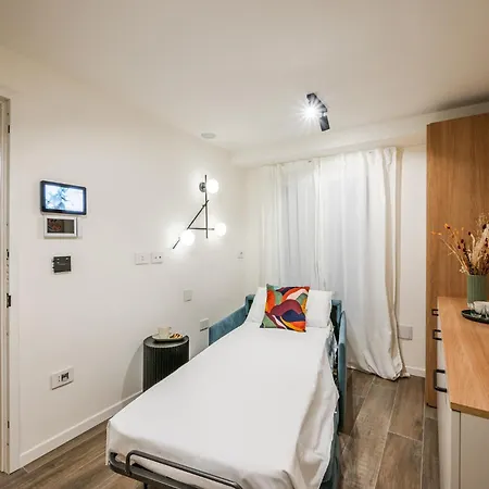 Apartment Residenze Coltellini Stanza Salvia *