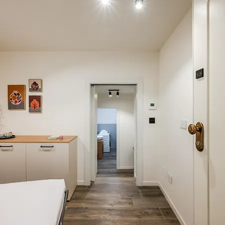 Apartment Residenze Coltellini Stanza Salvia *